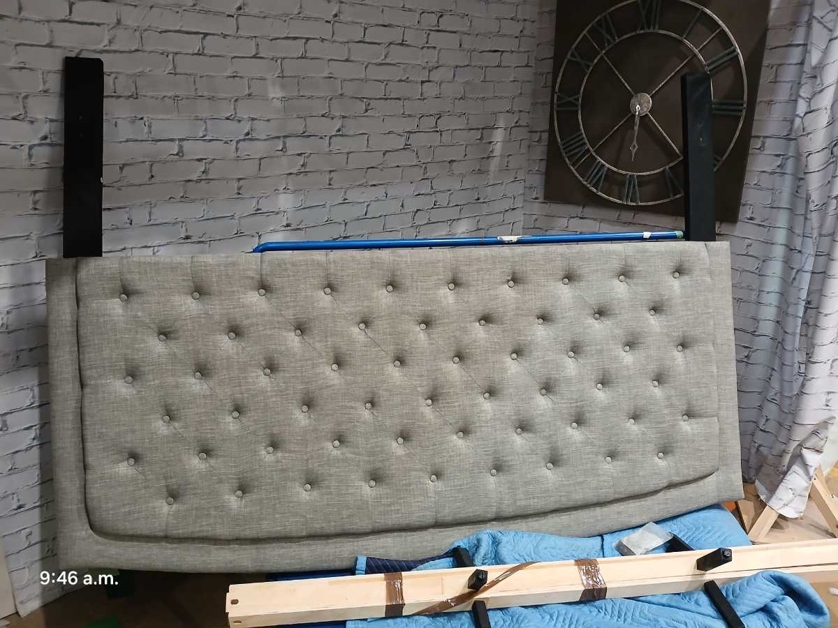 Jerary Upholstered Bed - King - Gallery Image 5